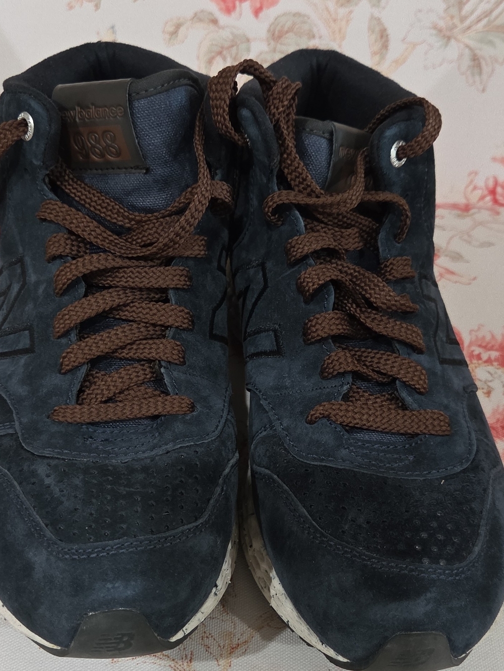 New Balance Men’s Suede Sneakers in Navy and Brown Laces